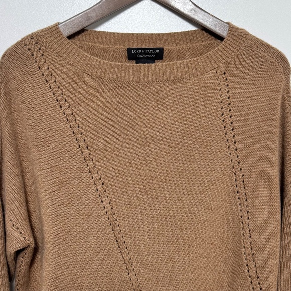 Lord & Taylor 100% Cashmere Sweater Relaxed Fit Caramel/Camel Tan Women's XS/S - Picture 3 of 13